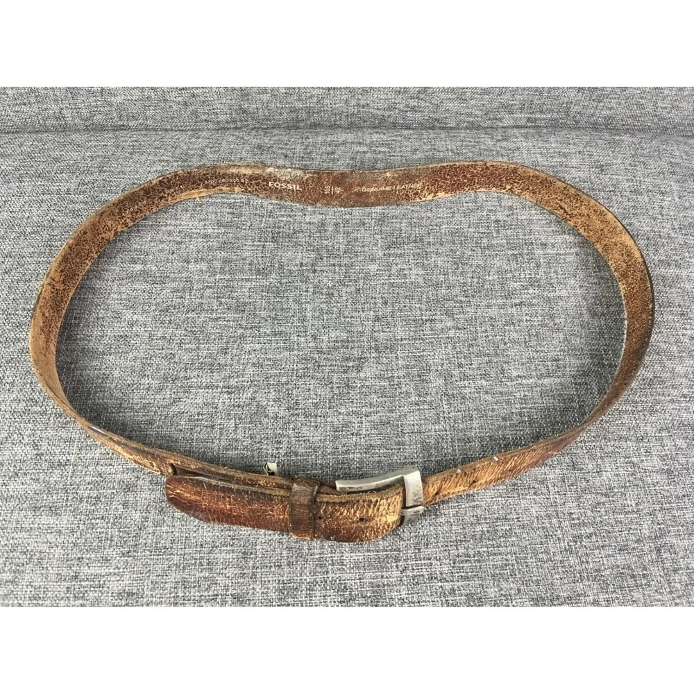 Fossil Mens Distressed Brown Genuine Leather Belt Size 42 MB1250 200 42